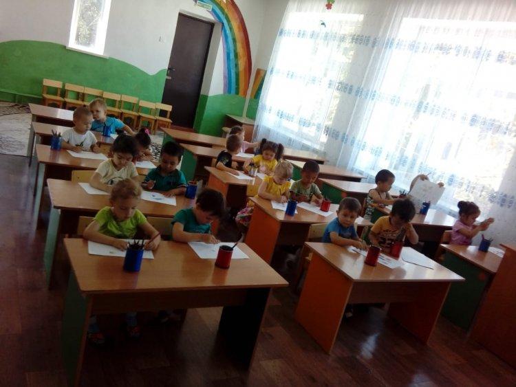 "Бала біздің болашағымыз"  Мақсаты: ұсақ қол мотрикасын дамыту.